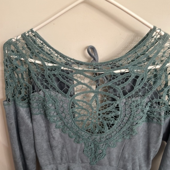 NWT Selfie Leslie Sz L Blue Embroidery LaceFaux Suede Front W/Cut Out Back Dress - Picture 2 of 6